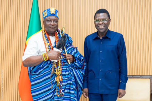 Fête de l’igname 2026 : Sa Majesté Dadah Ganfon Gbaguidi XV fait une invitation d&rsquo;honneur au Président DJOGBÉNOU