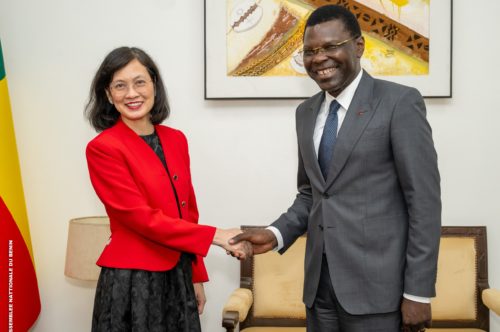 Assemblée nationale : Le Professeur Joseph Fifamin DJOGBÉNOU reçoit la nouvelle ambassadrice du Vietnam près le Bénin