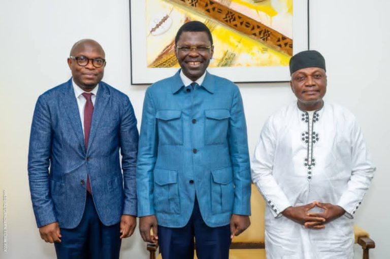 Assemblée nationale : Le président DJOGBÉNOU échange avec le président de l&rsquo;association AfricaConex