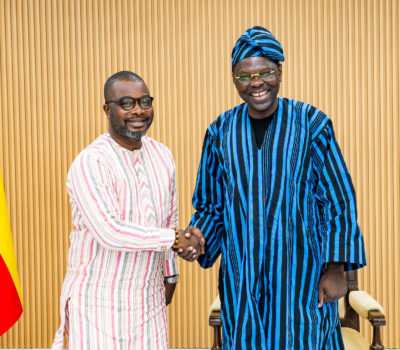 Audiences à l’Assemblée nationale : Le comité d’organisation du festival international racines d’agonlin et l’association Tolikunkan reçus par le président DJOGBENOU